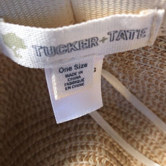 Tucker & Tate Scrunch & Shape Sun Hat 👒 Throw it in your bag and it resh… - Picture 6 of 17